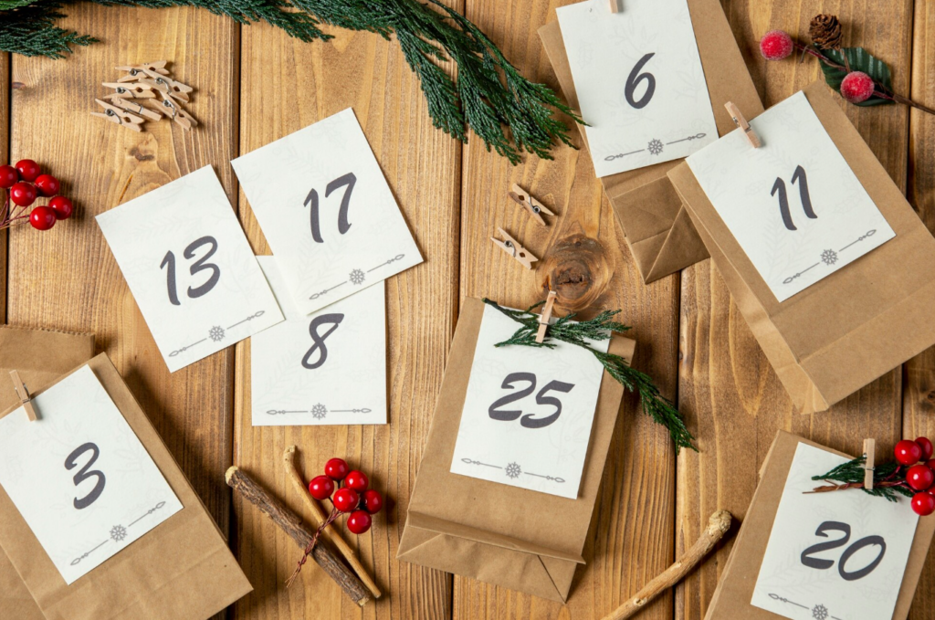 Draufsicht Kalenderkonzept Taschen